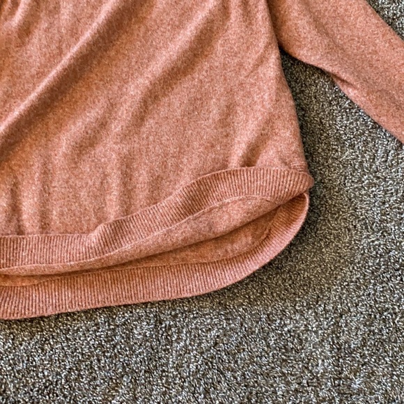 Vero moda light orange sweater size SP. Worn once - Picture 3 of 5